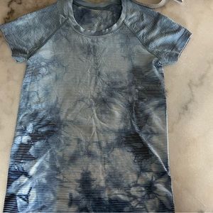 Lululemon swiftly T-shirt